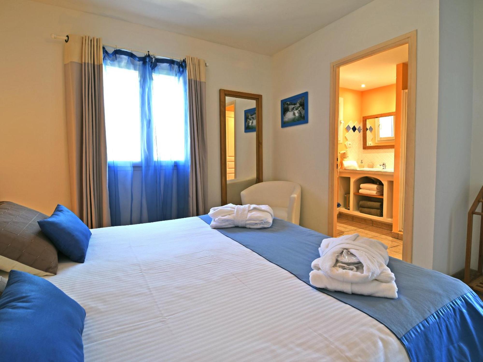 La Cote Bleue Villa Sainte-Lucie de Porto-Vecchio Bilik gambar